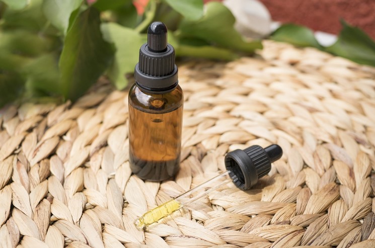 What Are The Best Dropper Bottles For Your Aromatic Oils?